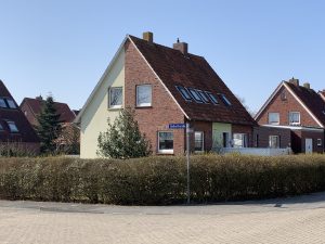 Südstraße 22
(Praxisräume & Wohnungen)